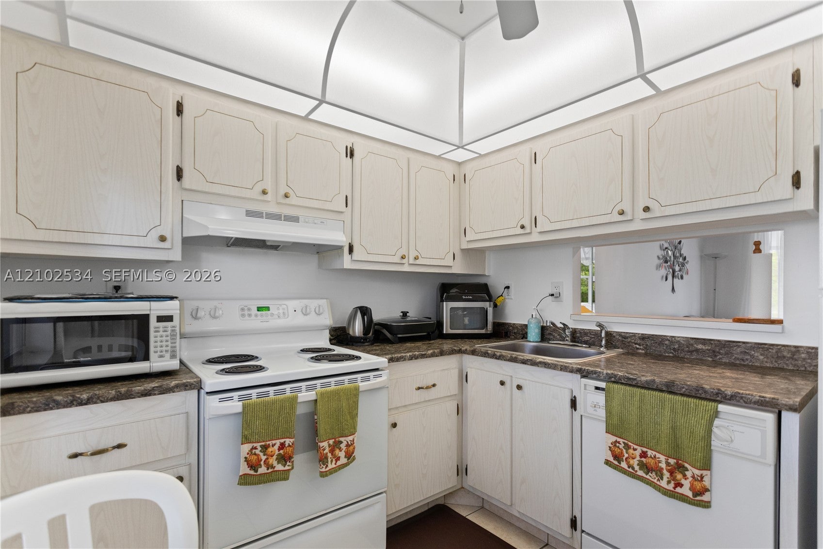 2998 NW 48th Ter 424, Lauderdale Lakes FL 33313