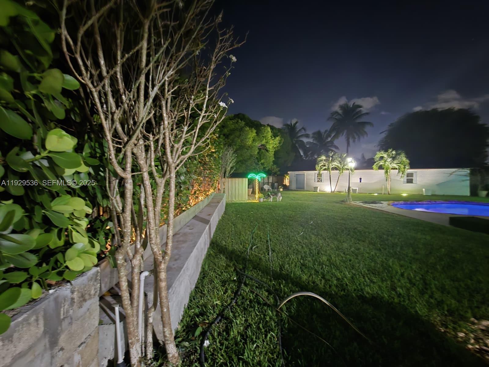 *PARADISE PINES - Residential