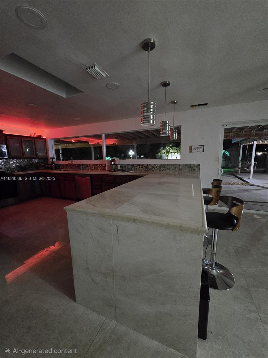 *PARADISE PINES - Residential