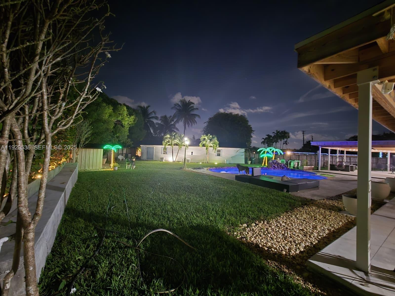 *PARADISE PINES - Residential