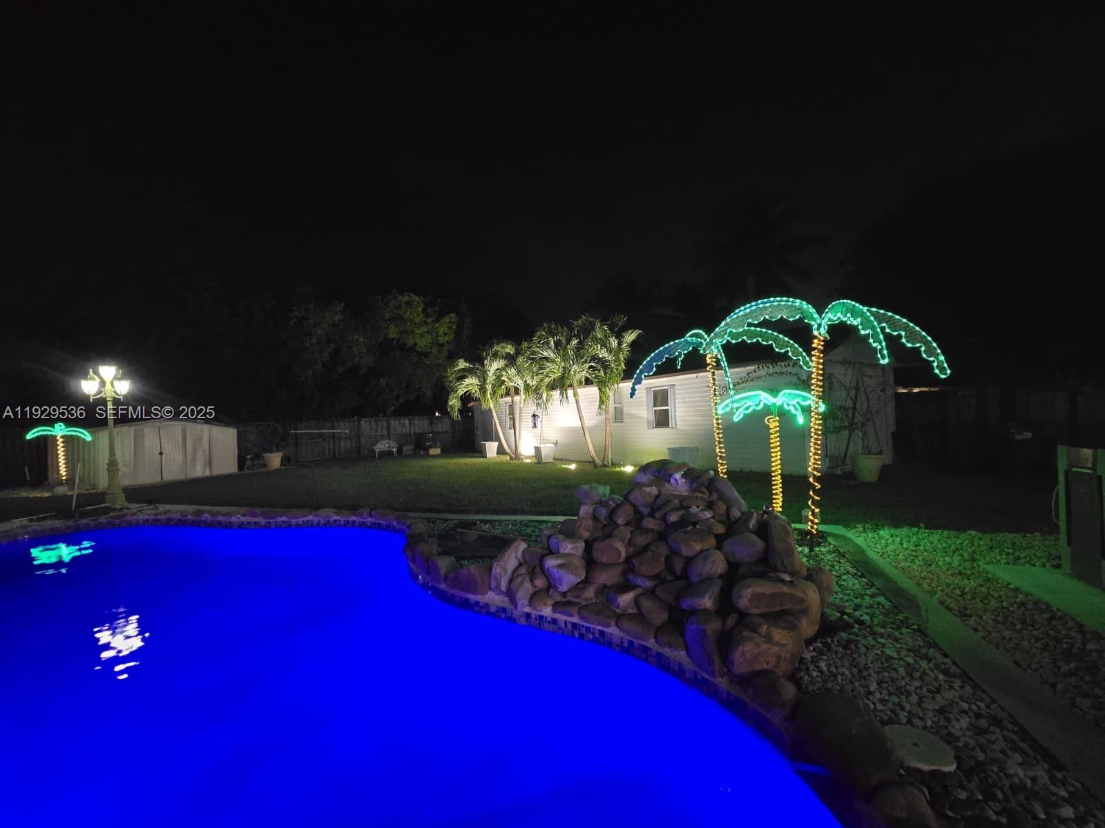 *PARADISE PINES - Residential