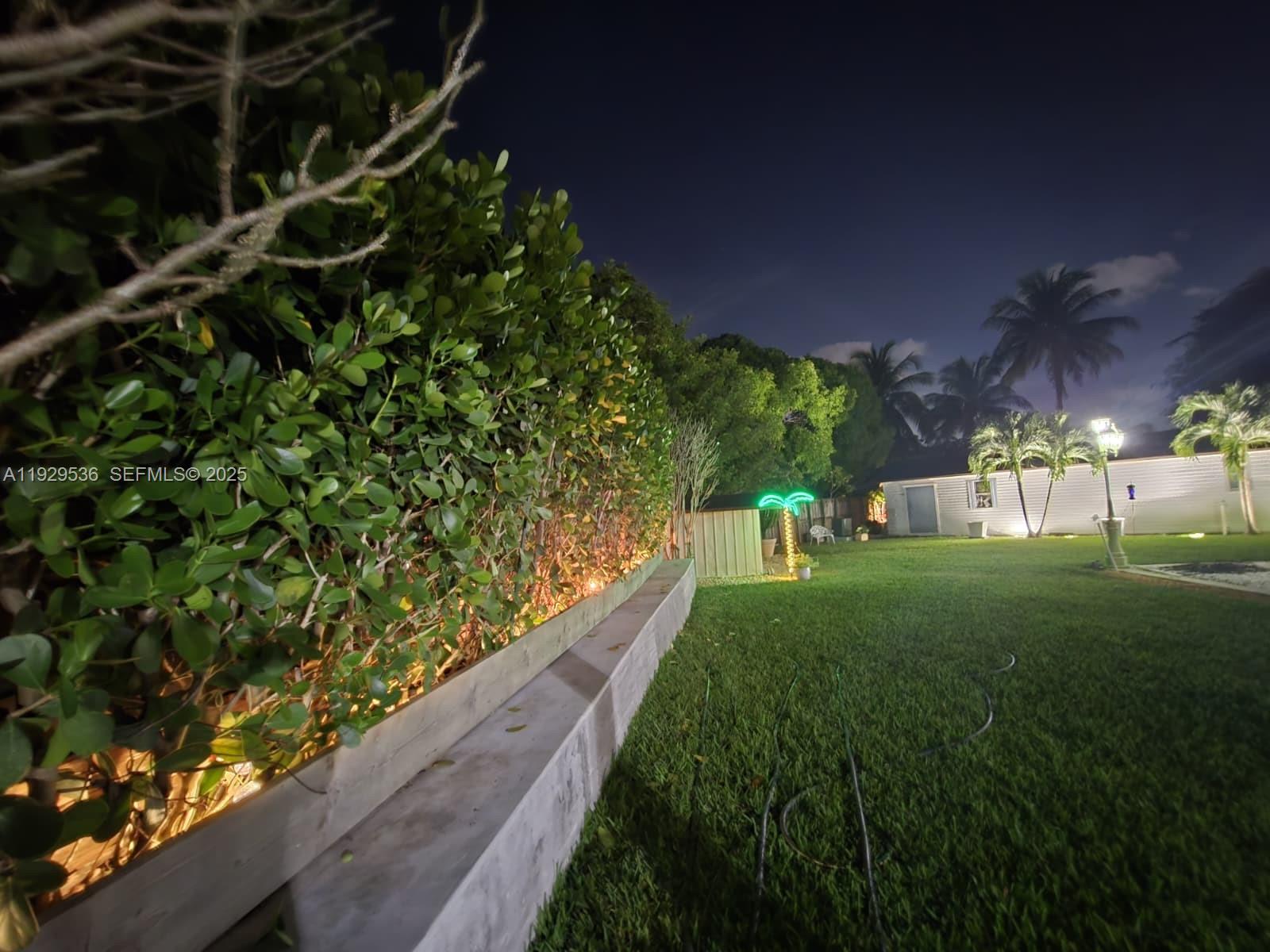 *PARADISE PINES - Residential