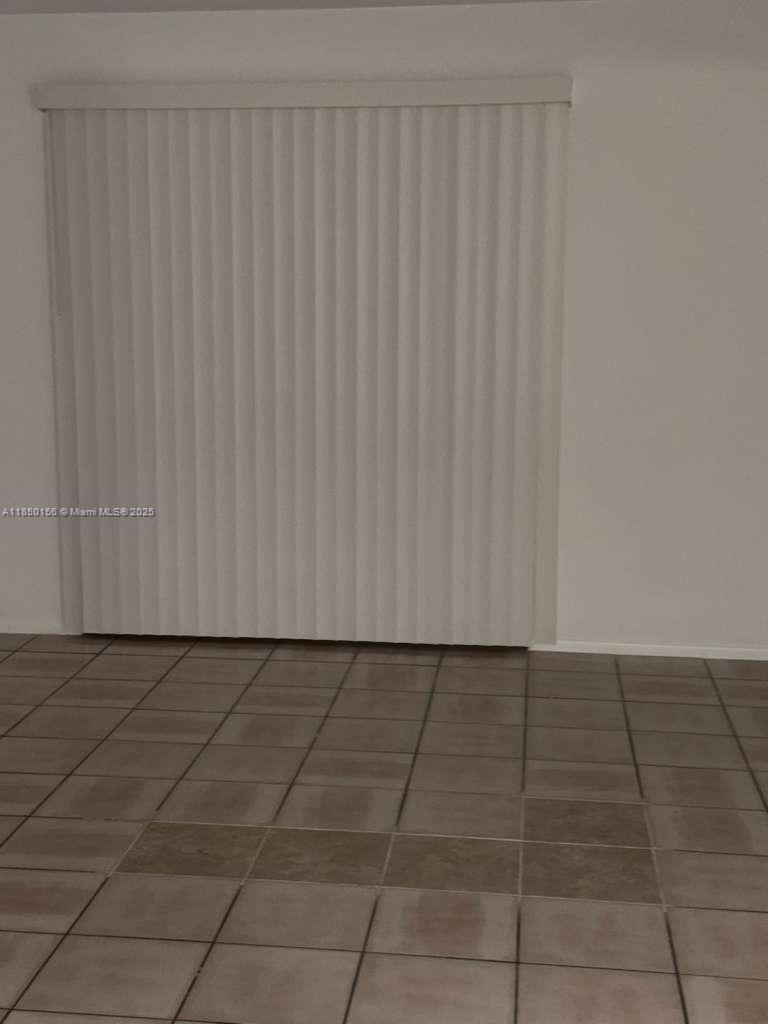 HAMPSHIRE VILLAS CONDO - Residential Lease