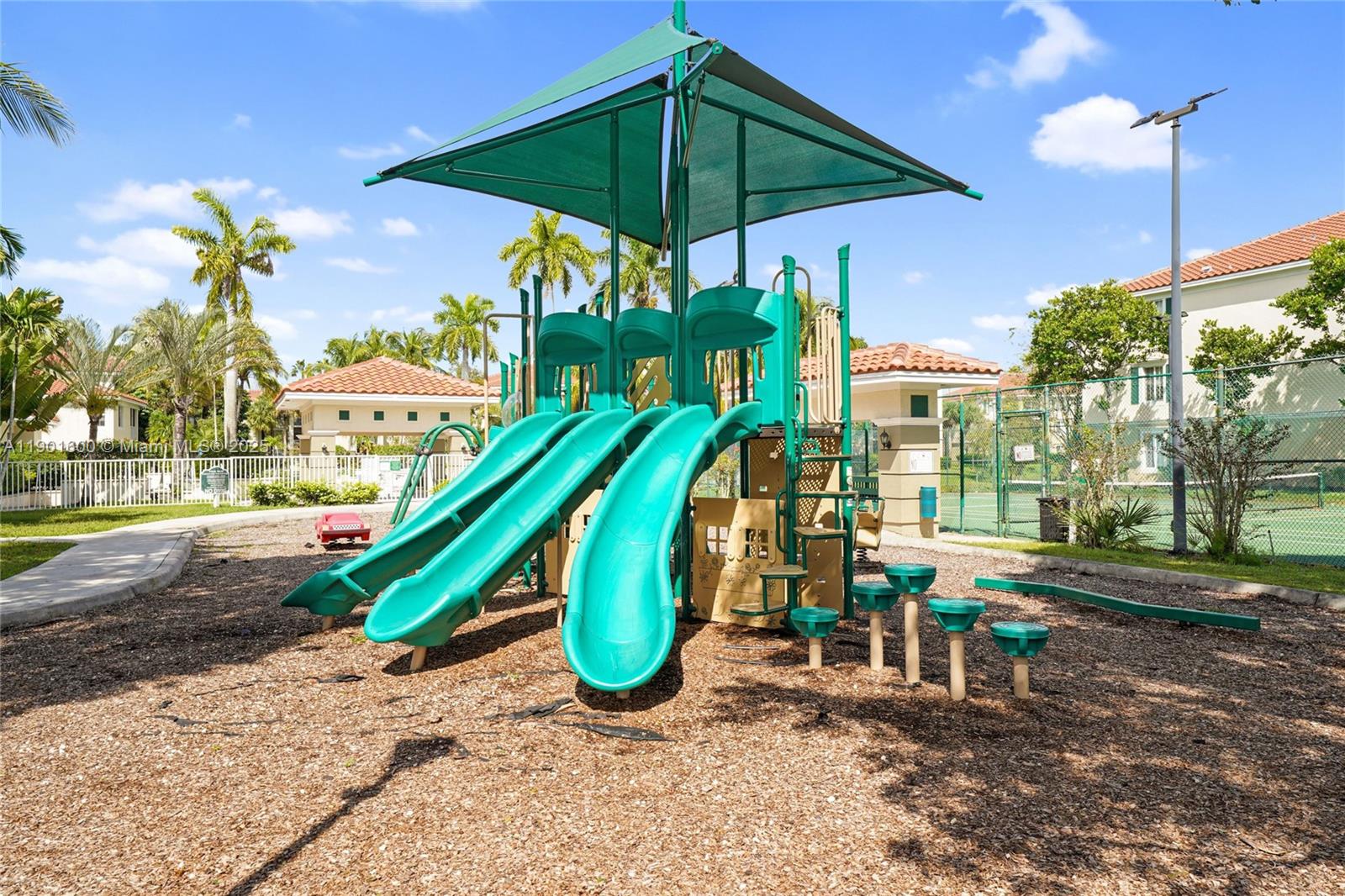 PALMS POINT CONDO - Residential Lease