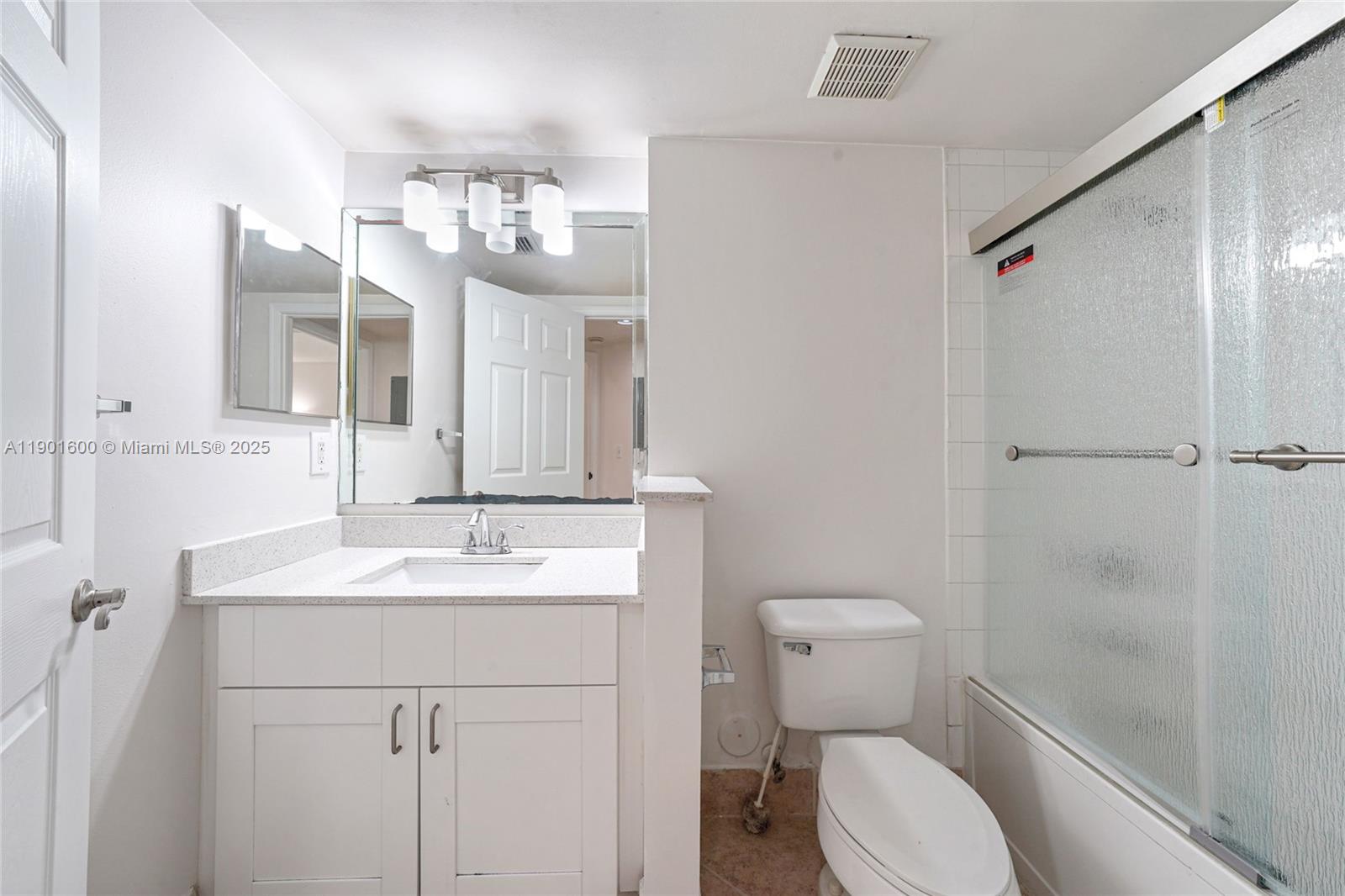 PALMS POINT CONDO - Residential Lease