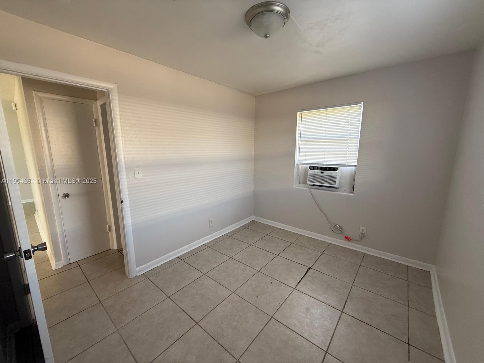 PARK MANOR 1 - Residential Lease