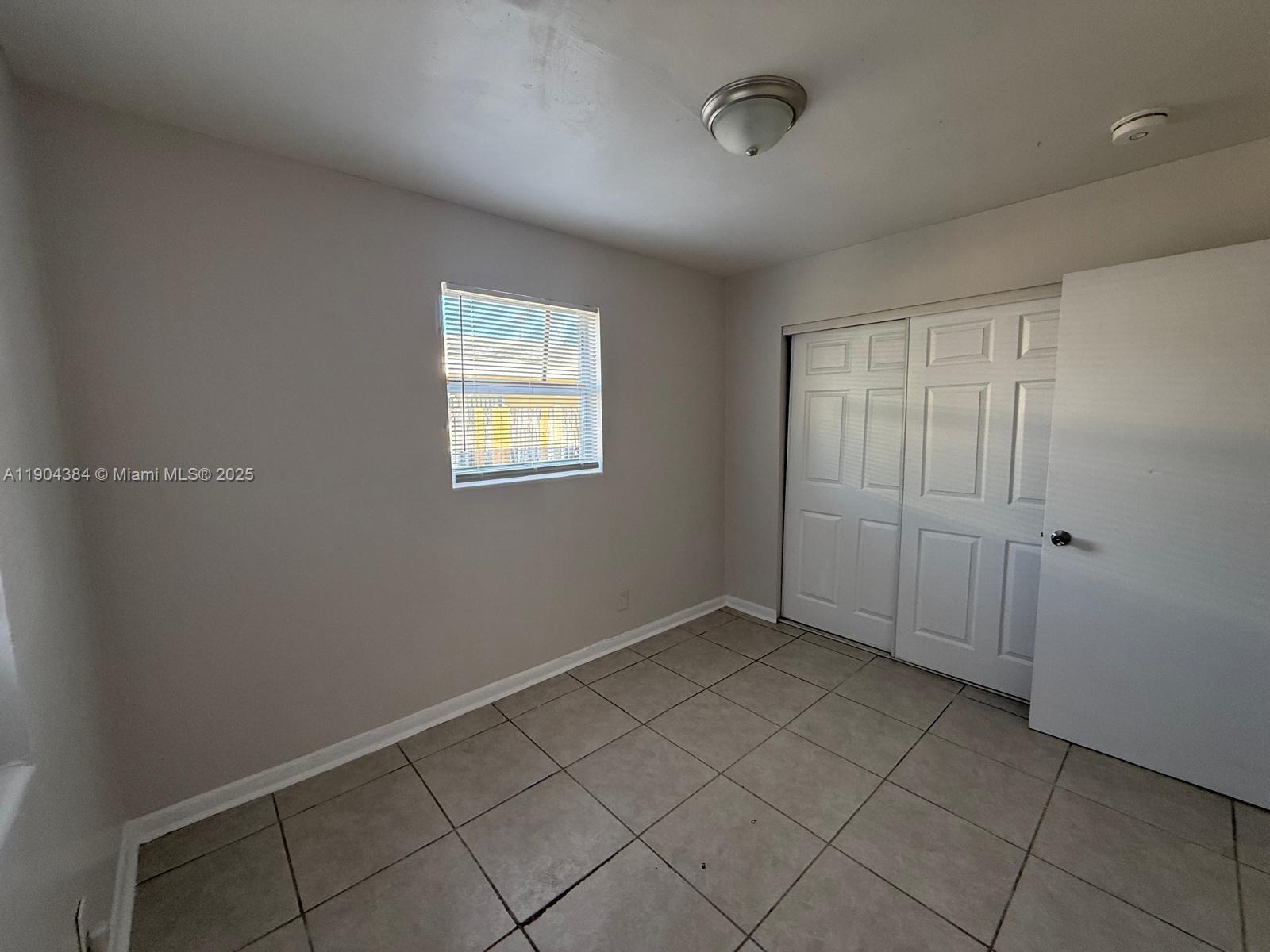 PARK MANOR 1 - Residential Lease