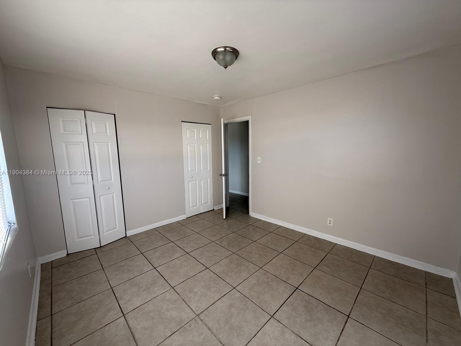 PARK MANOR 1 - Residential Lease