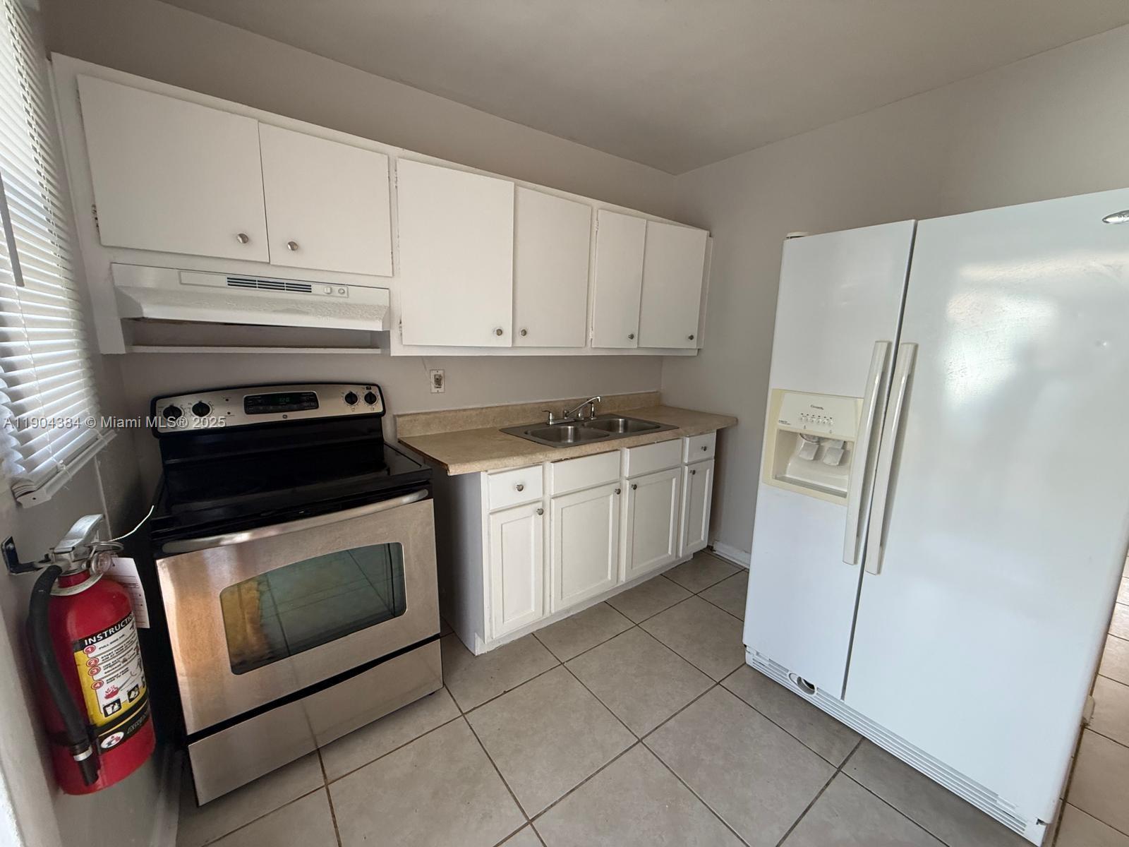 PARK MANOR 1 - Residential Lease