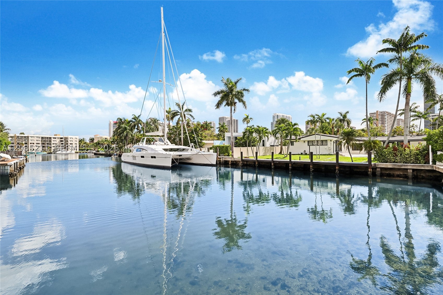 536 Hibiscus Dr .