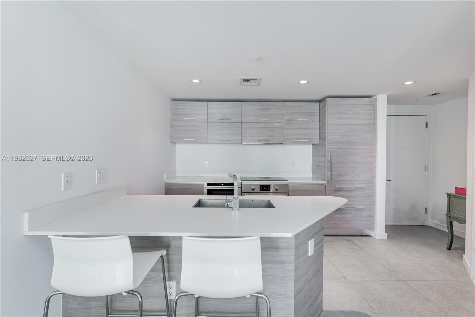 1300 S MIAMI AVENUE CONDO - Residential Lease