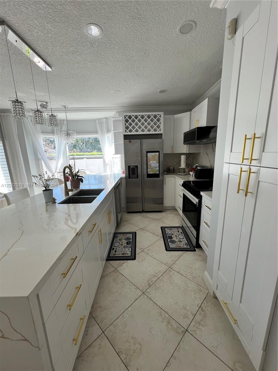 CHAPEL TRAIL II - Residential
