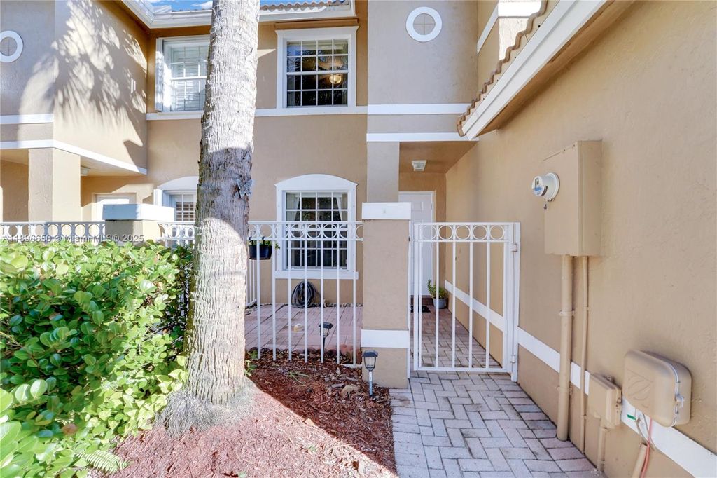 Photo of 2888 NW 99th Ter, Sunrise, FL 33322 (MLS # A11896650)