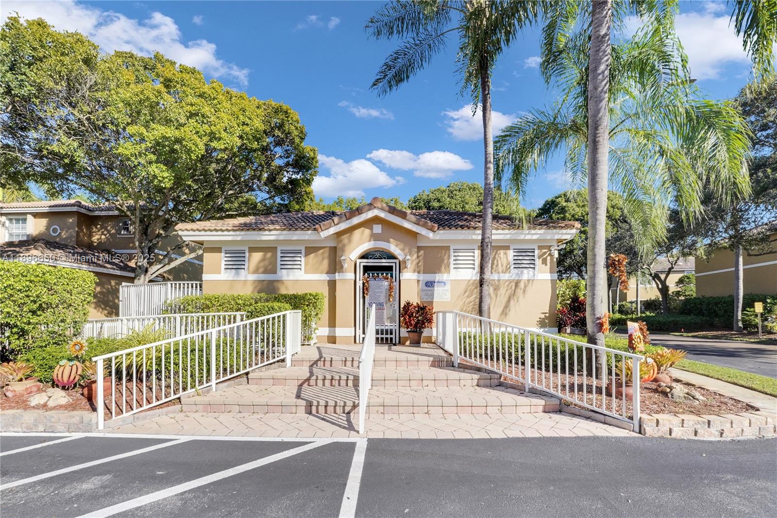 WATERFORD CROSSINGS - Residential