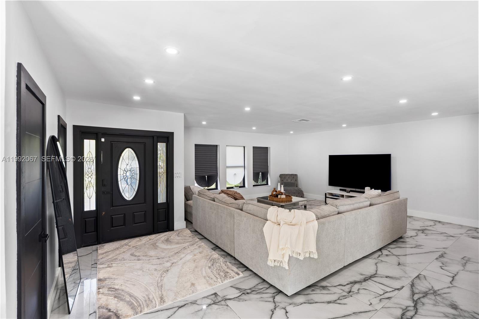 SKYLAKE MANORS - Residential