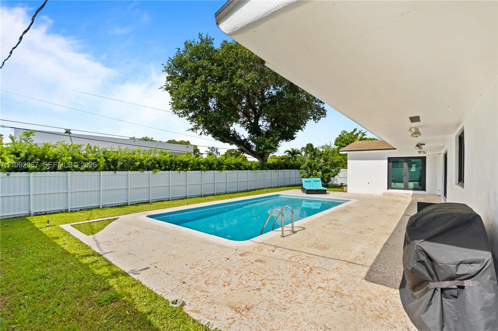 SKYLAKE MANORS - Residential