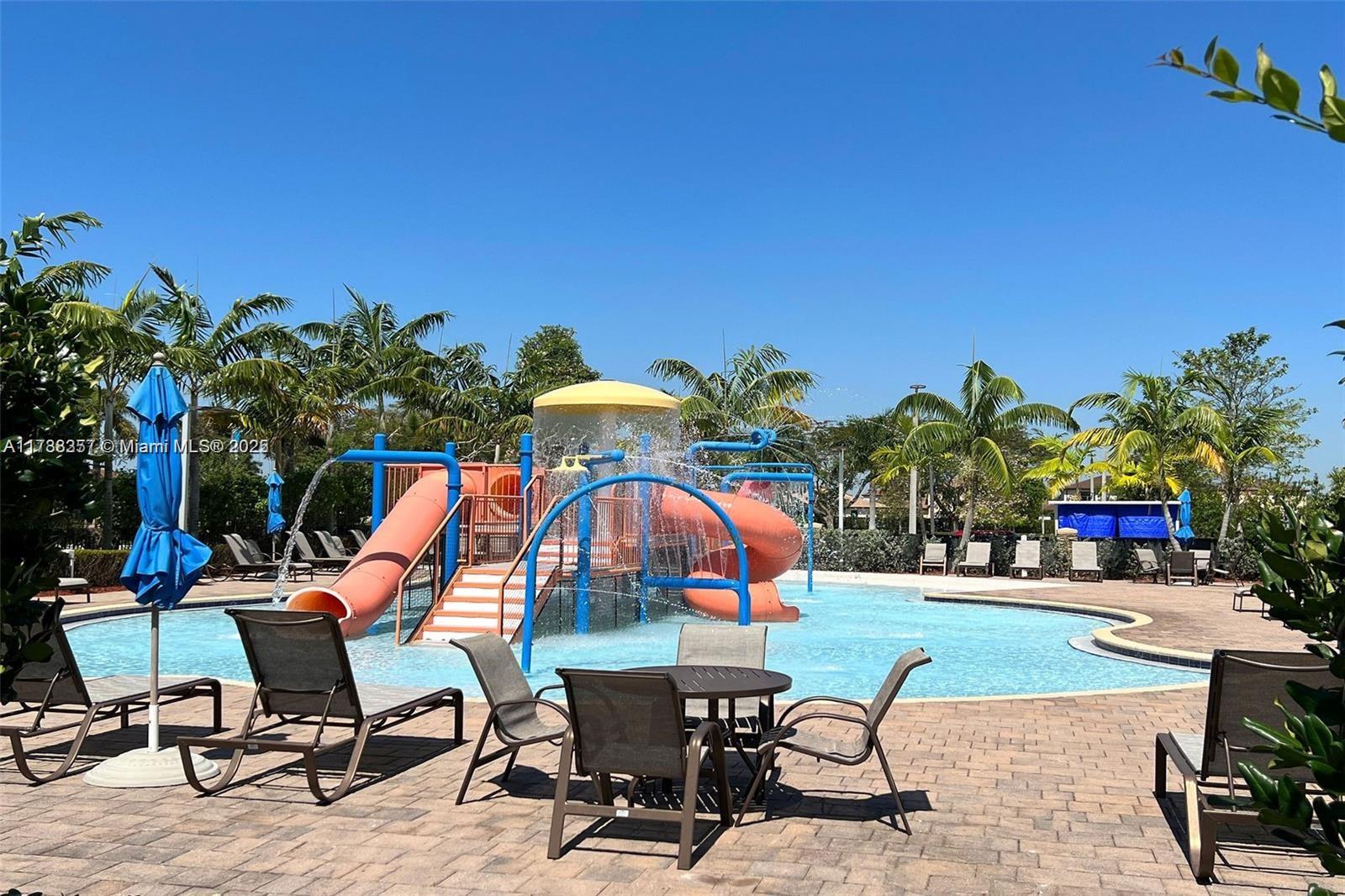 BAYWINDS AT COZUMEL - Residential