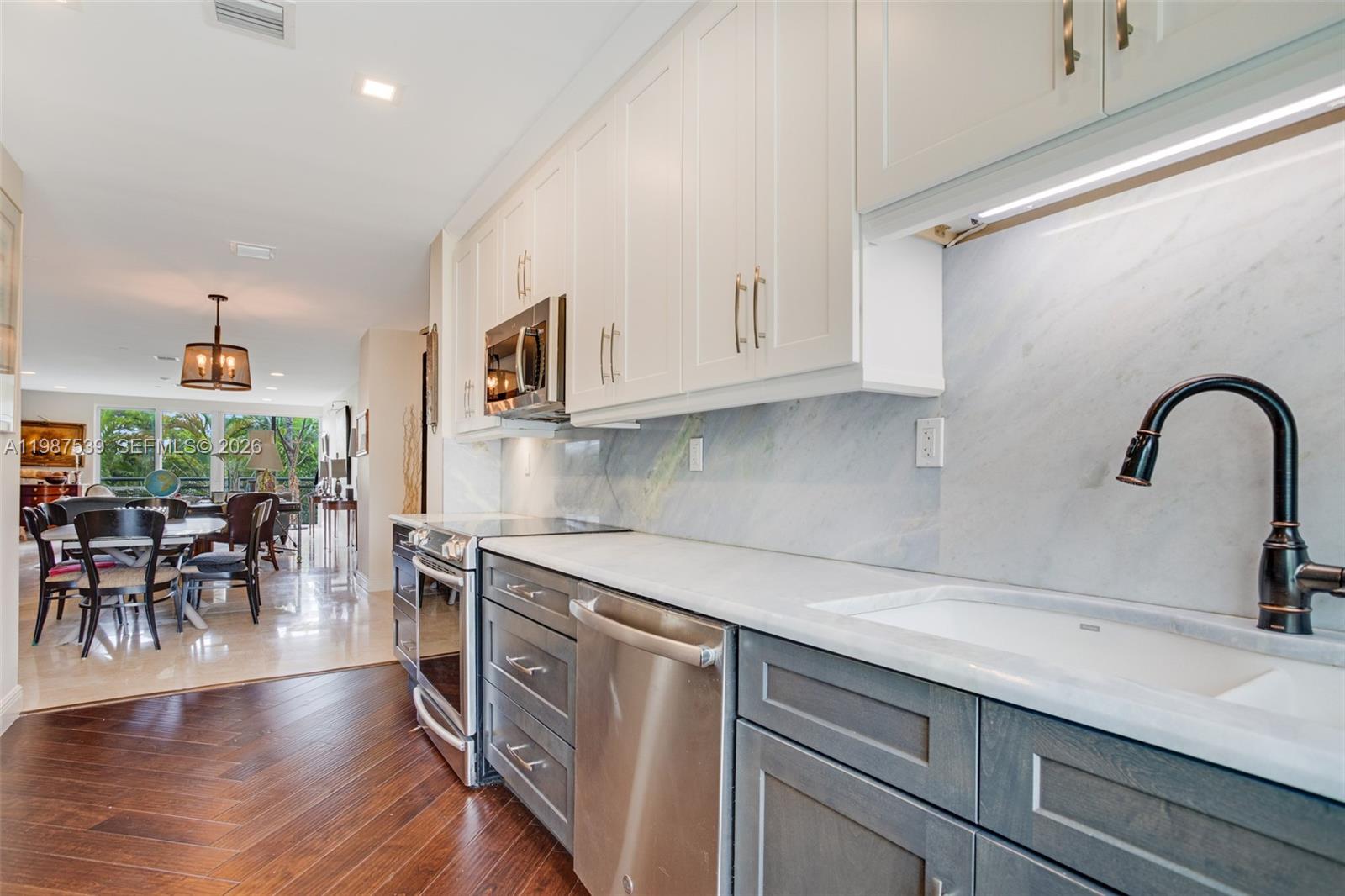 GATEWAY PARK - Residential