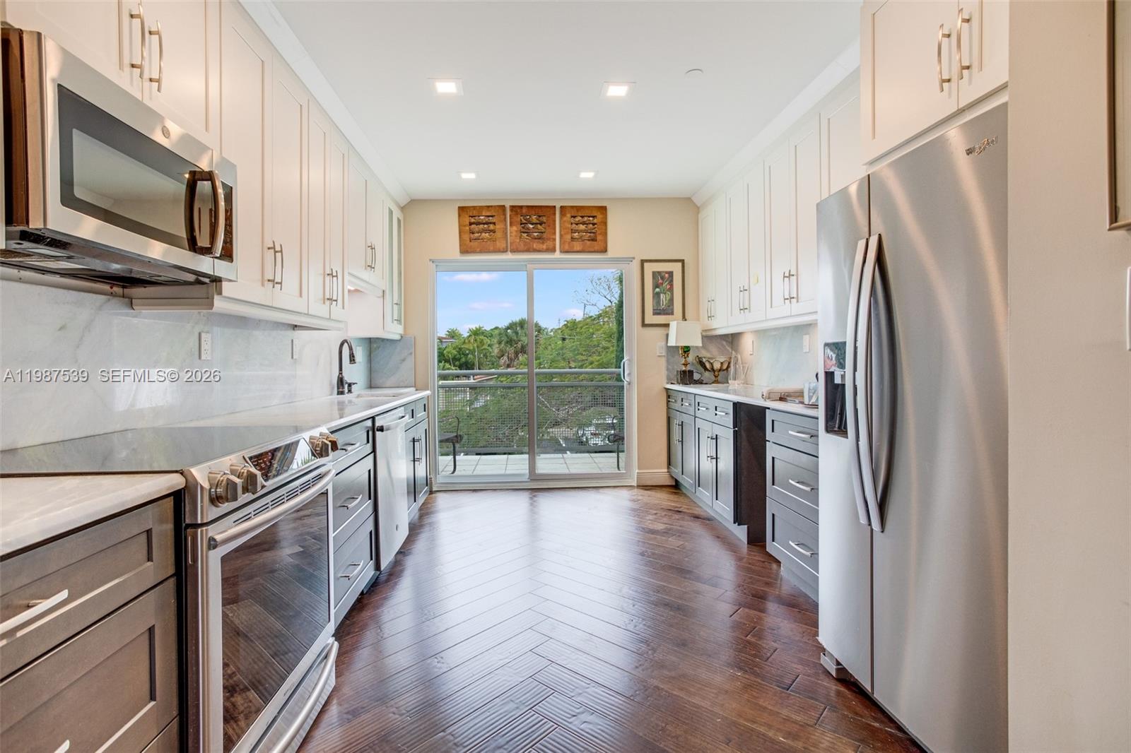 GATEWAY PARK - Residential