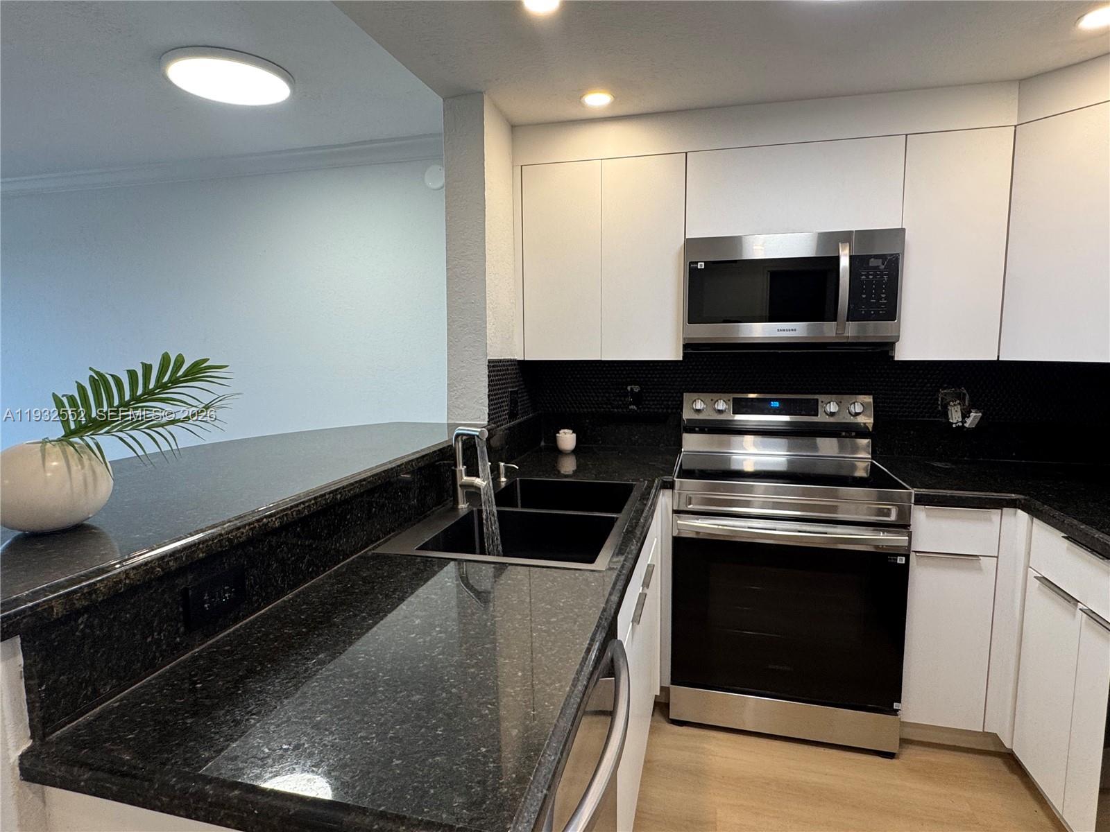 KEYSTONE TOWERS CONDO - Residential