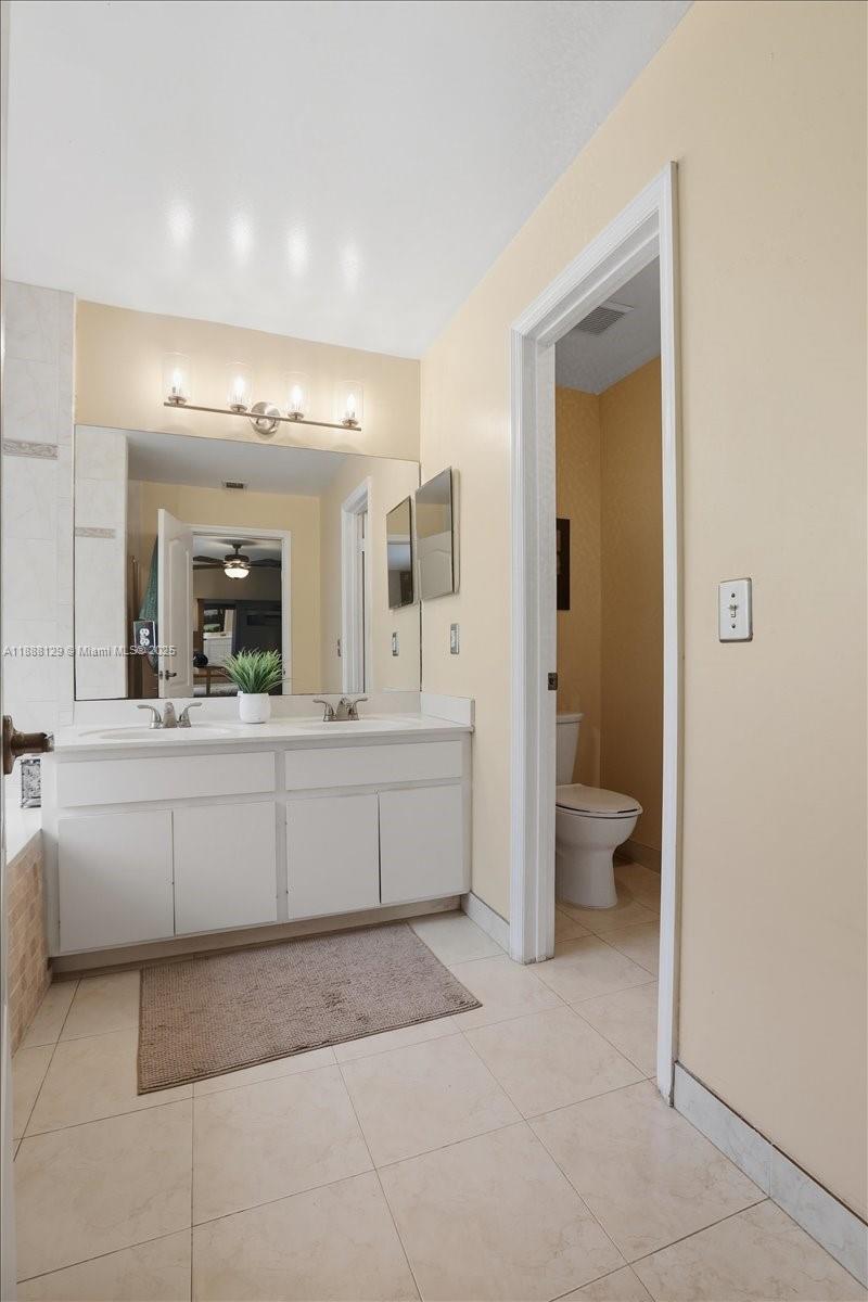 The Homes @ Forest Lake - Residential