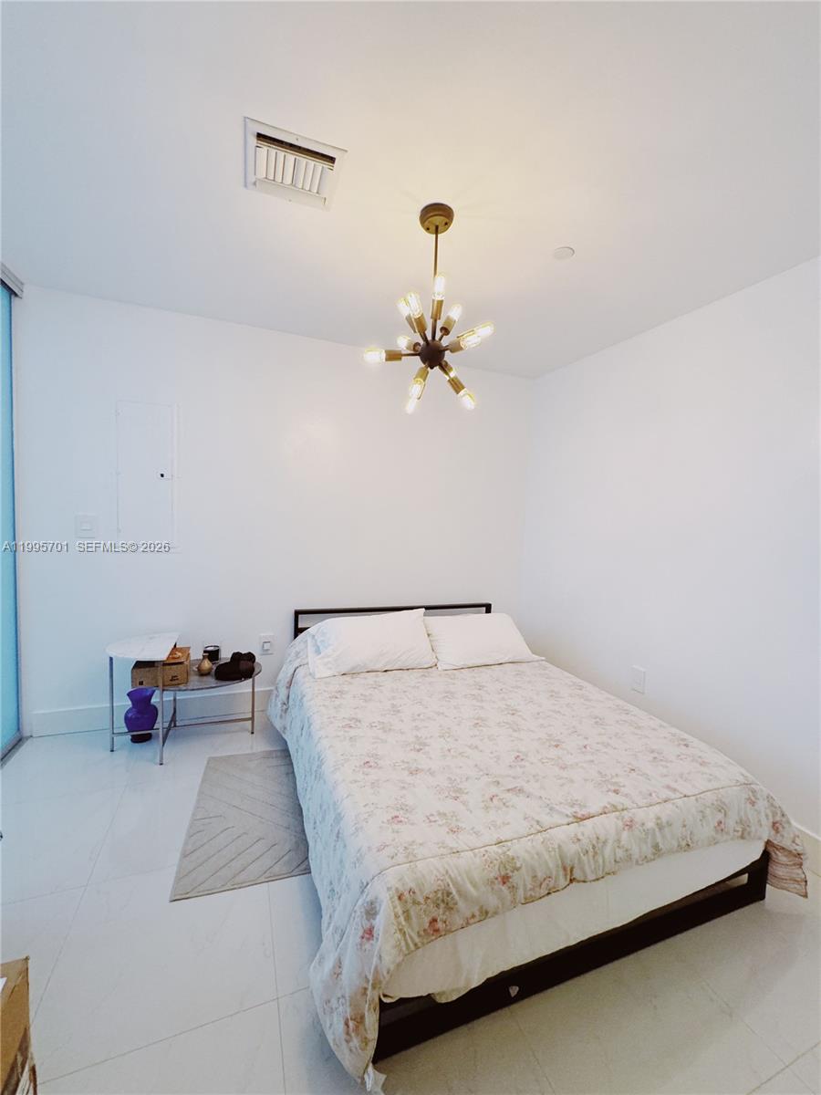 900 BISCAYNE BAY CONDO - Residential Lease