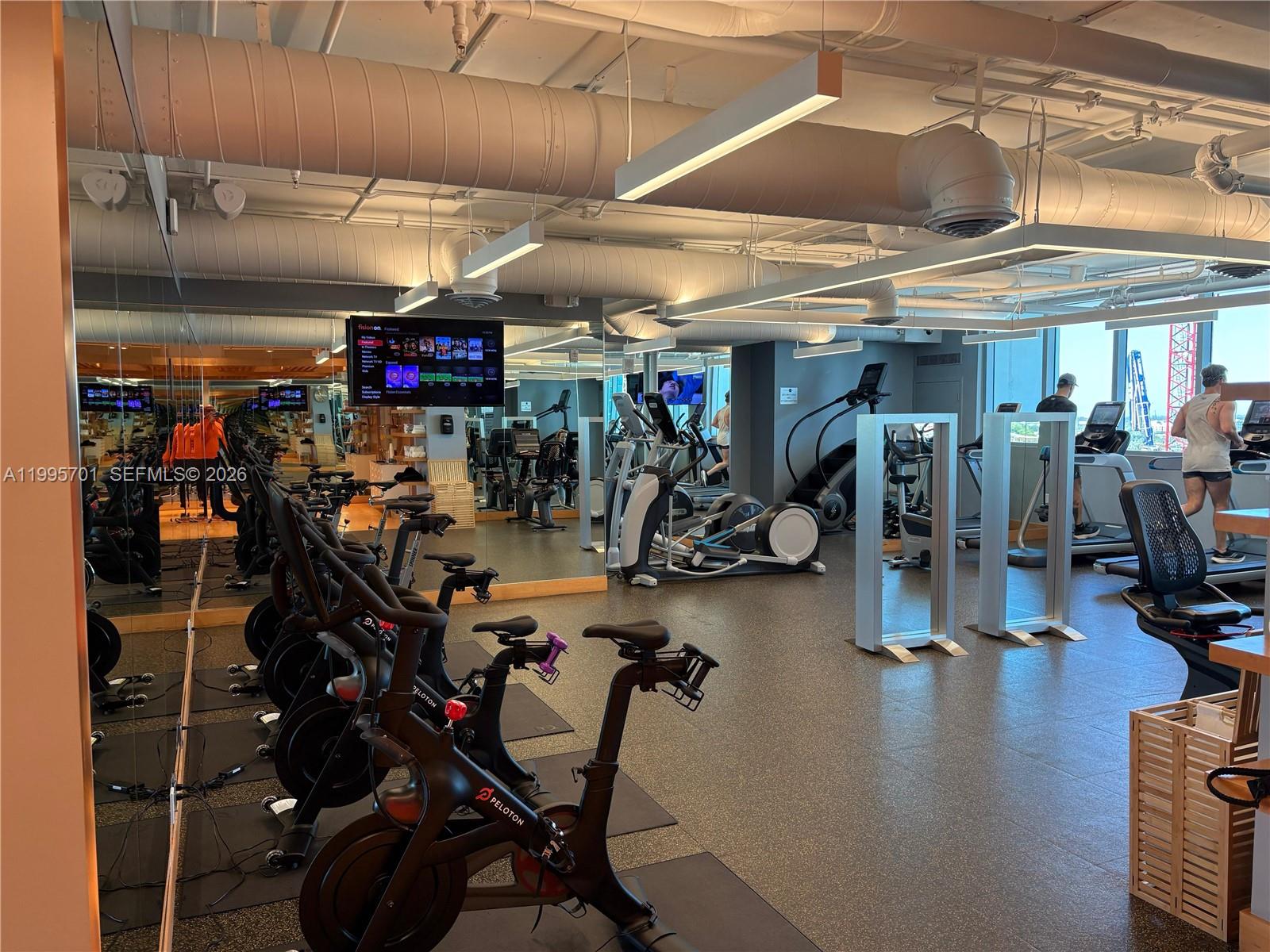 900 BISCAYNE BAY CONDO - Residential Lease