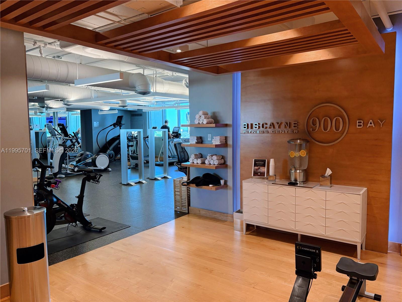 900 BISCAYNE BAY CONDO - Residential Lease