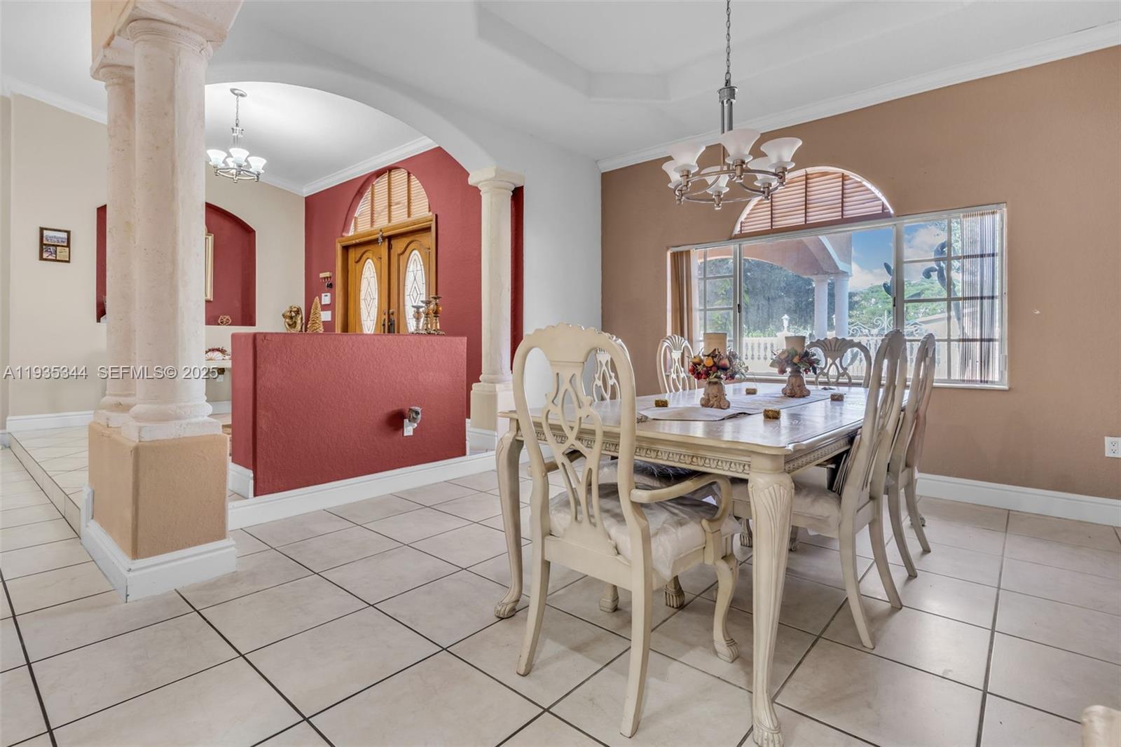 SOUTH SPRINGS HOMES - Residential