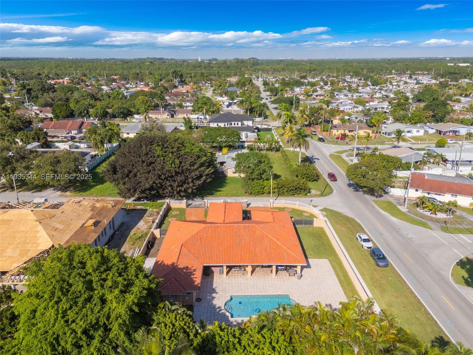 SOUTH SPRINGS HOMES - Residential