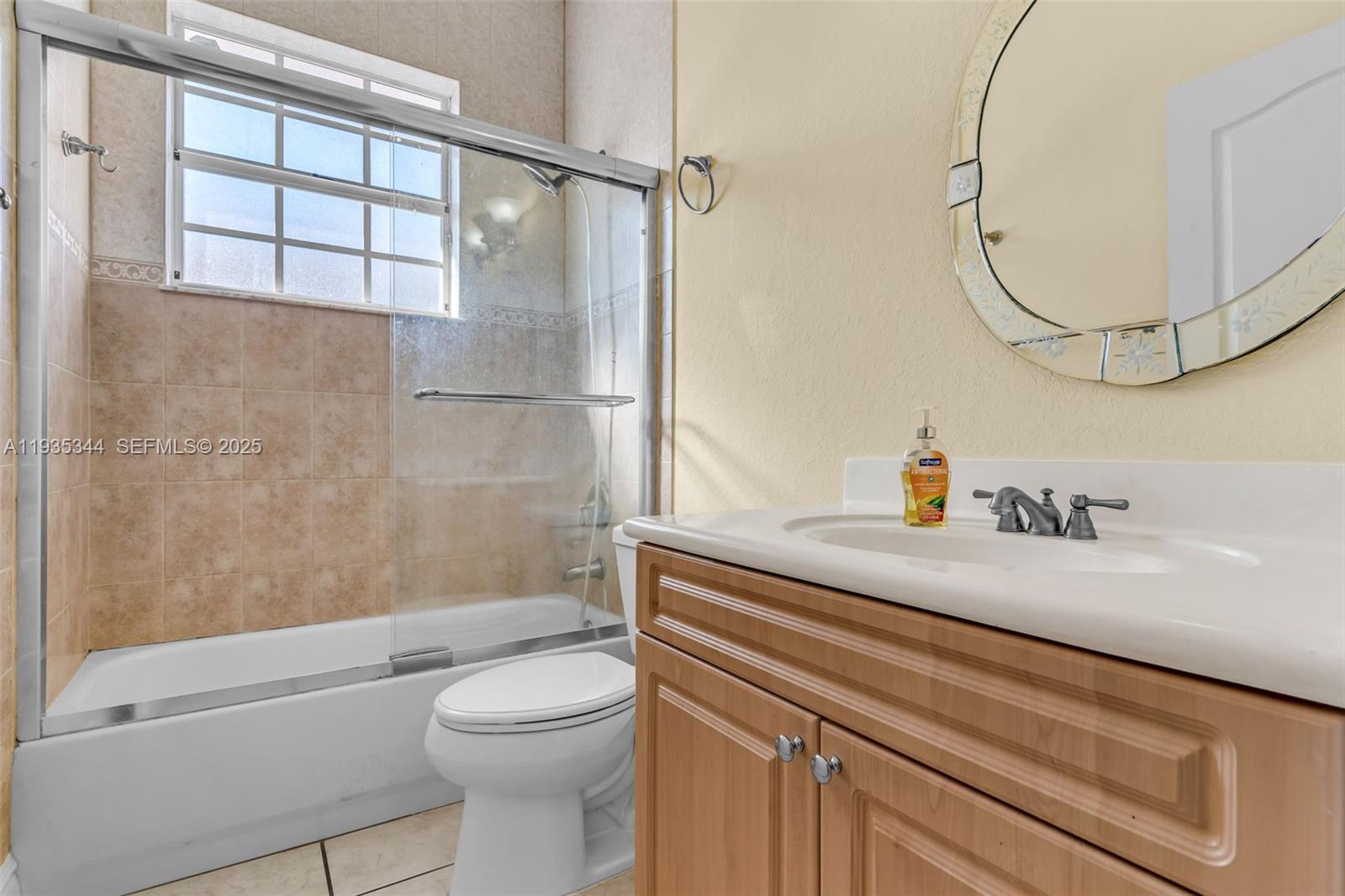 SOUTH SPRINGS HOMES - Residential