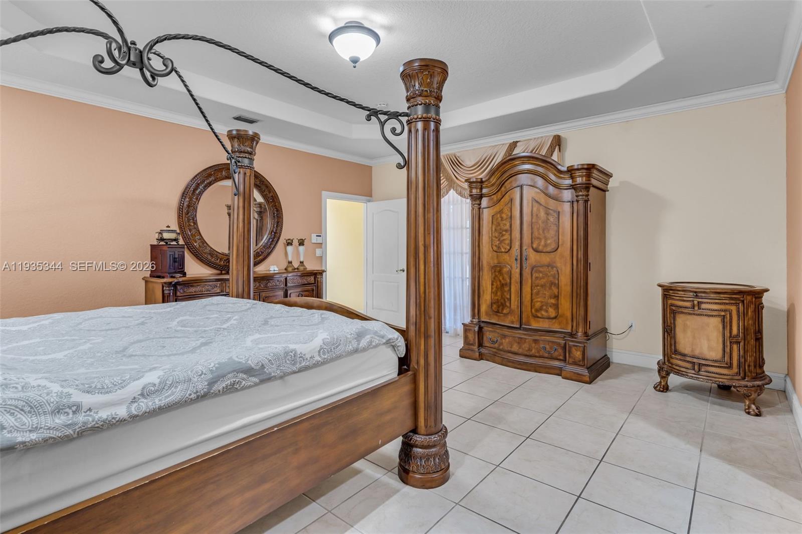 SOUTH SPRINGS HOMES - Residential