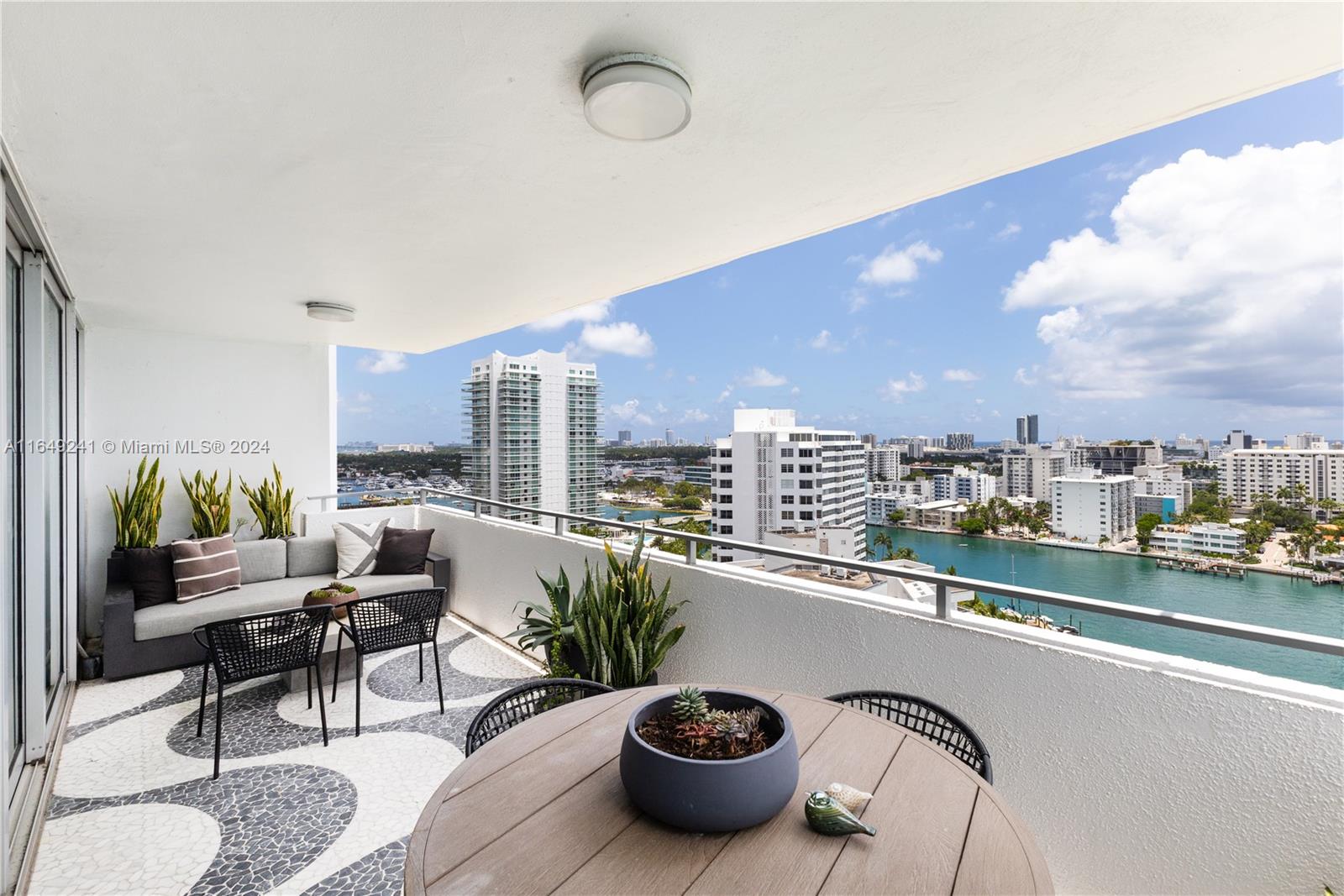COSTA BRAVA CONDO - Residential