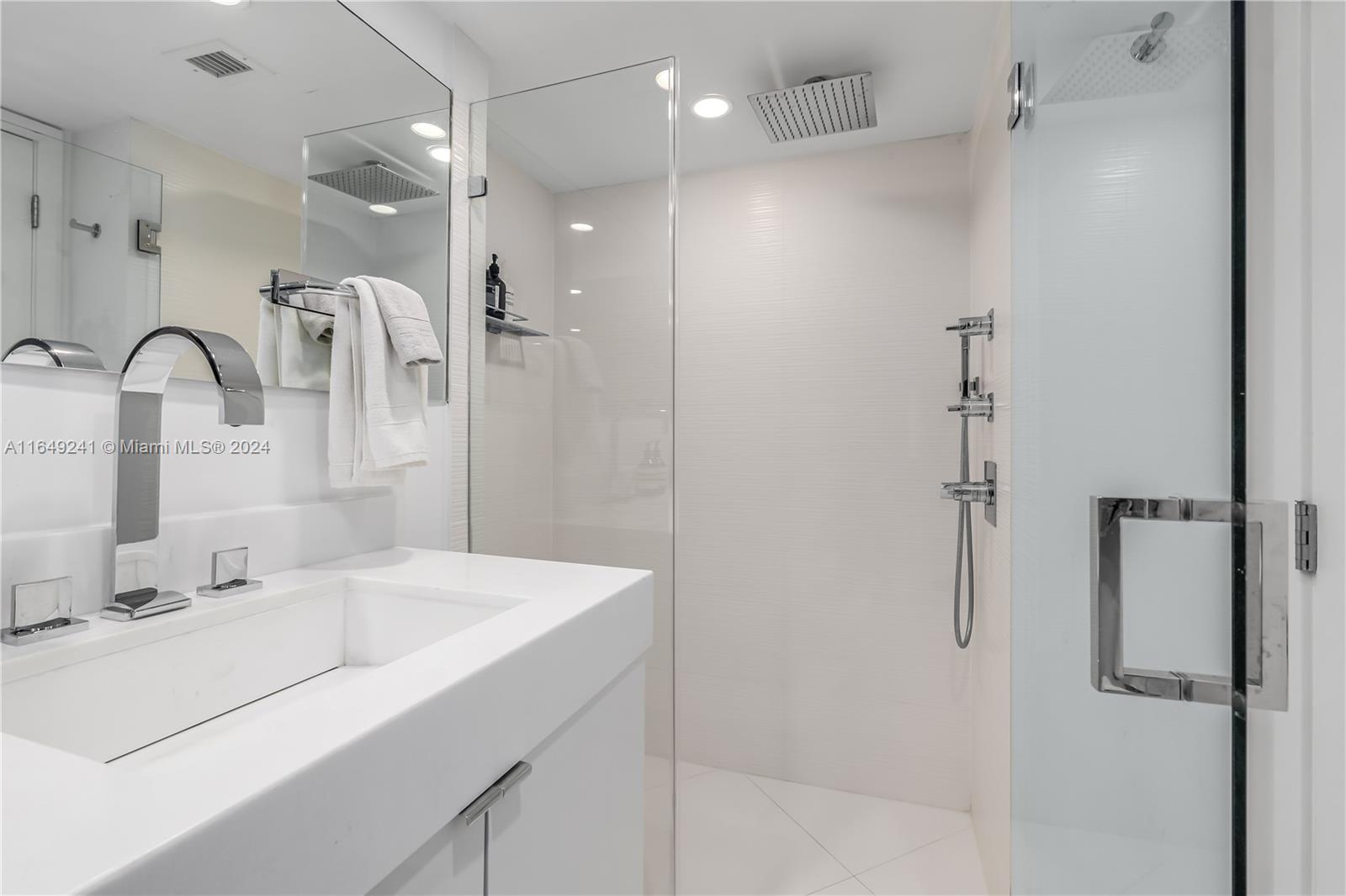 COSTA BRAVA CONDO - Residential