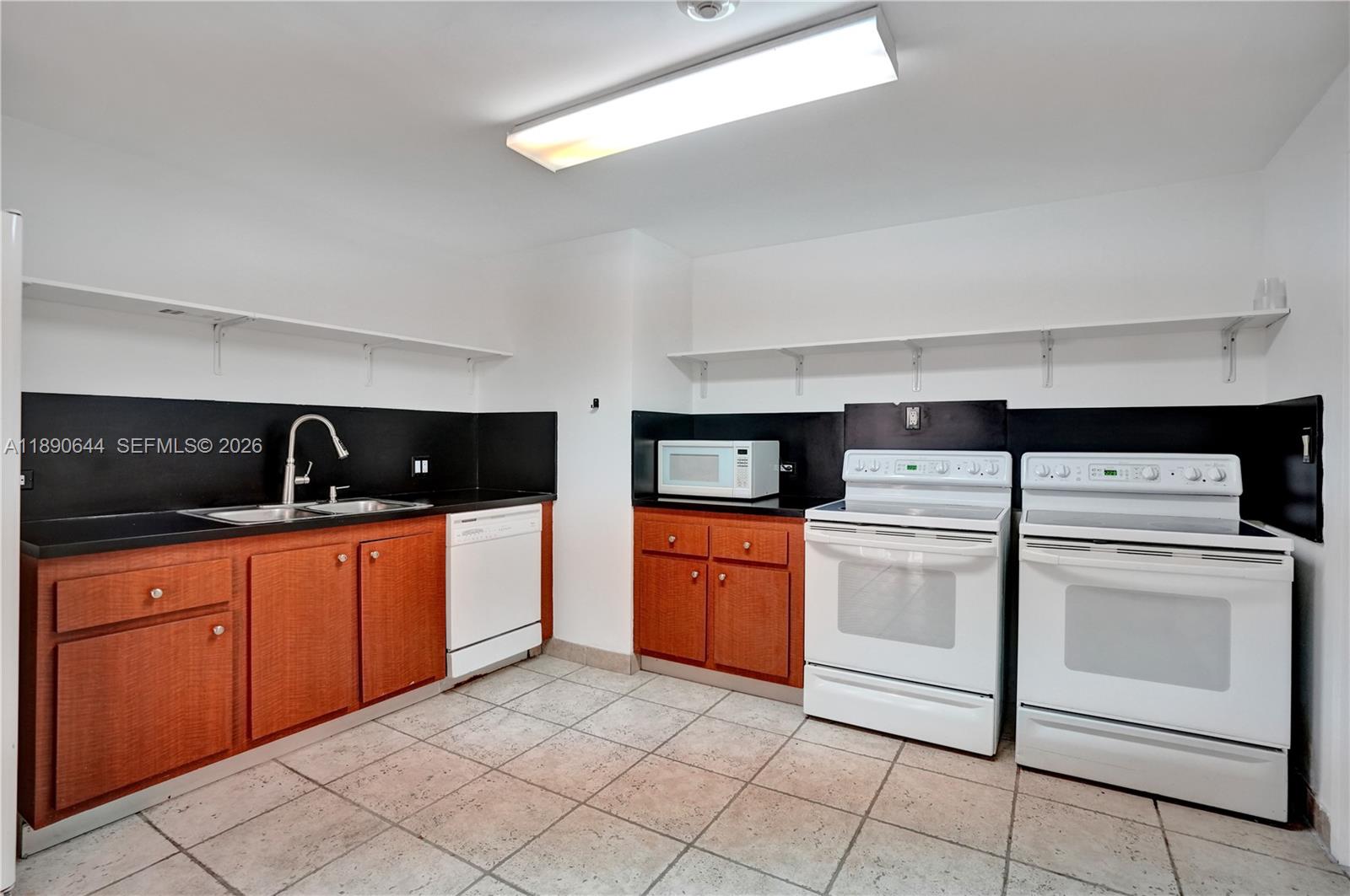 TERRACES NORTH TURNBERRY - Residential