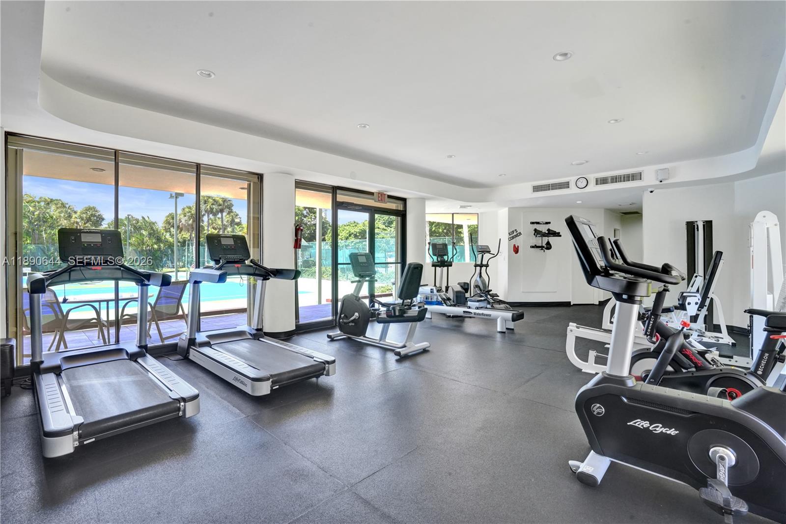 TERRACES NORTH TURNBERRY - Residential