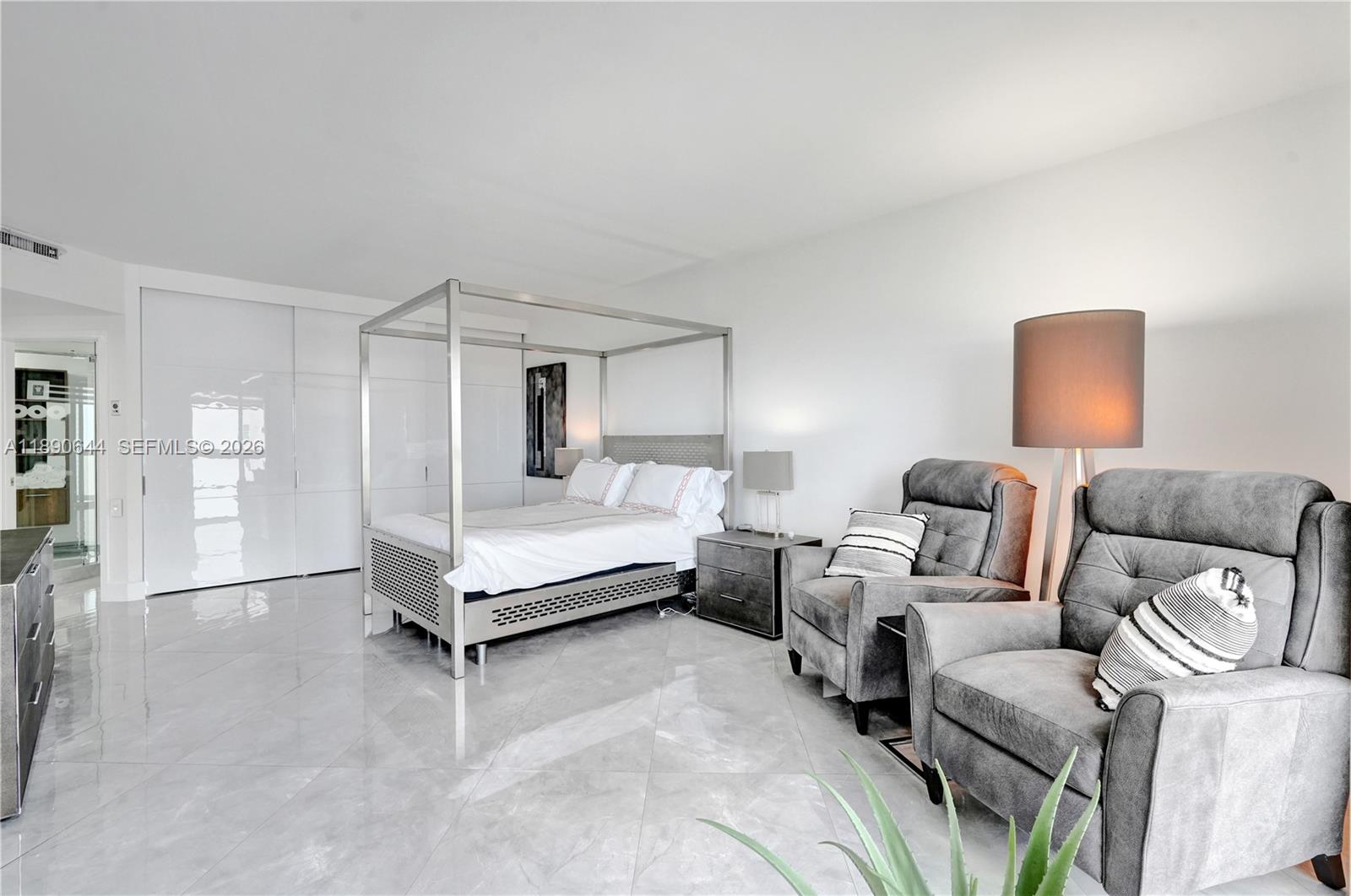 TERRACES NORTH TURNBERRY - Residential