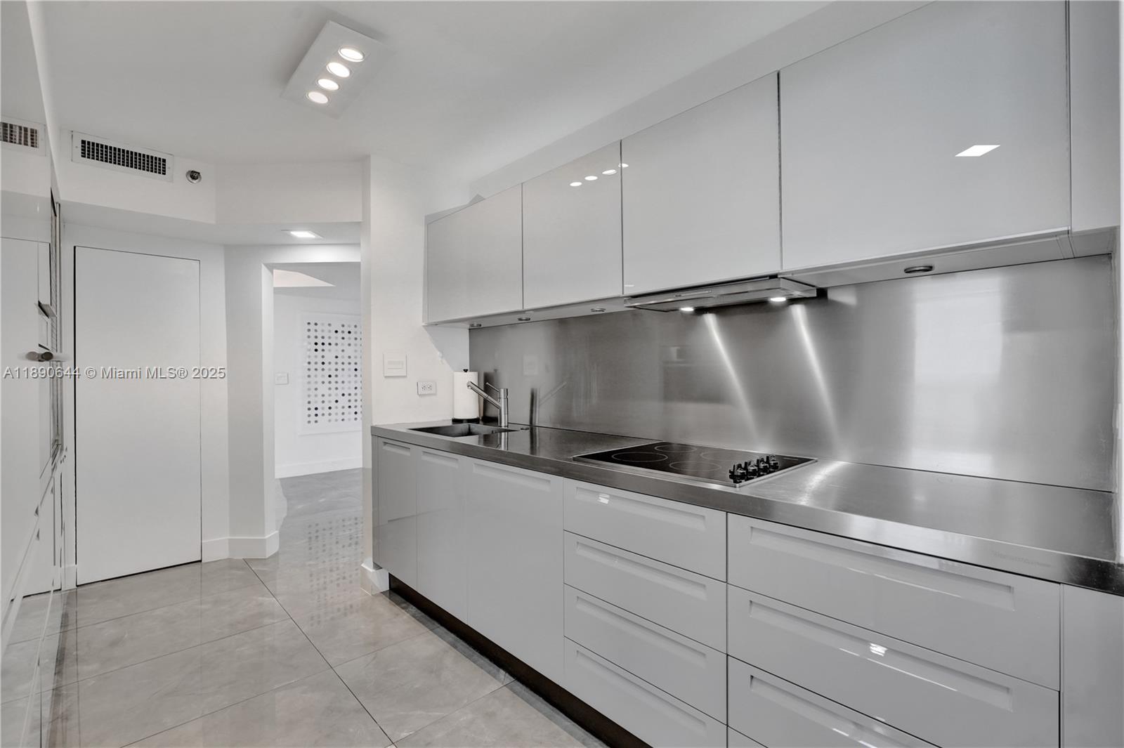 TERRACES NORTH TURNBERRY - Residential