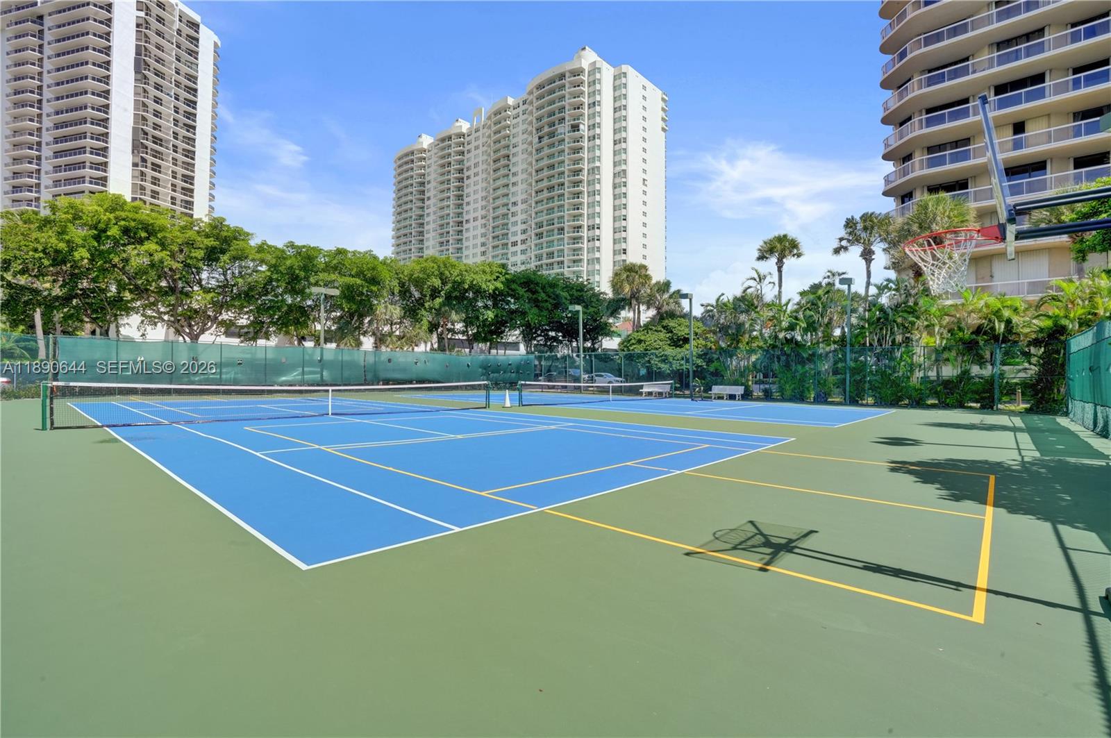 TERRACES NORTH TURNBERRY - Residential