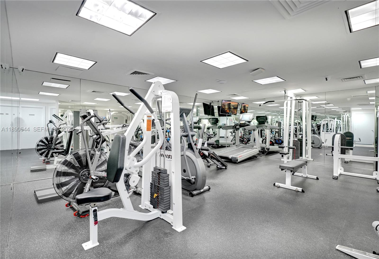 TERRACES NORTH TURNBERRY - Residential