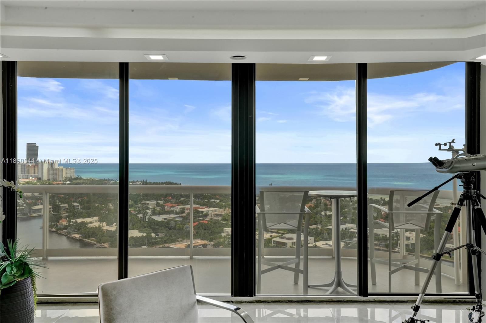 TERRACES NORTH TURNBERRY - Residential