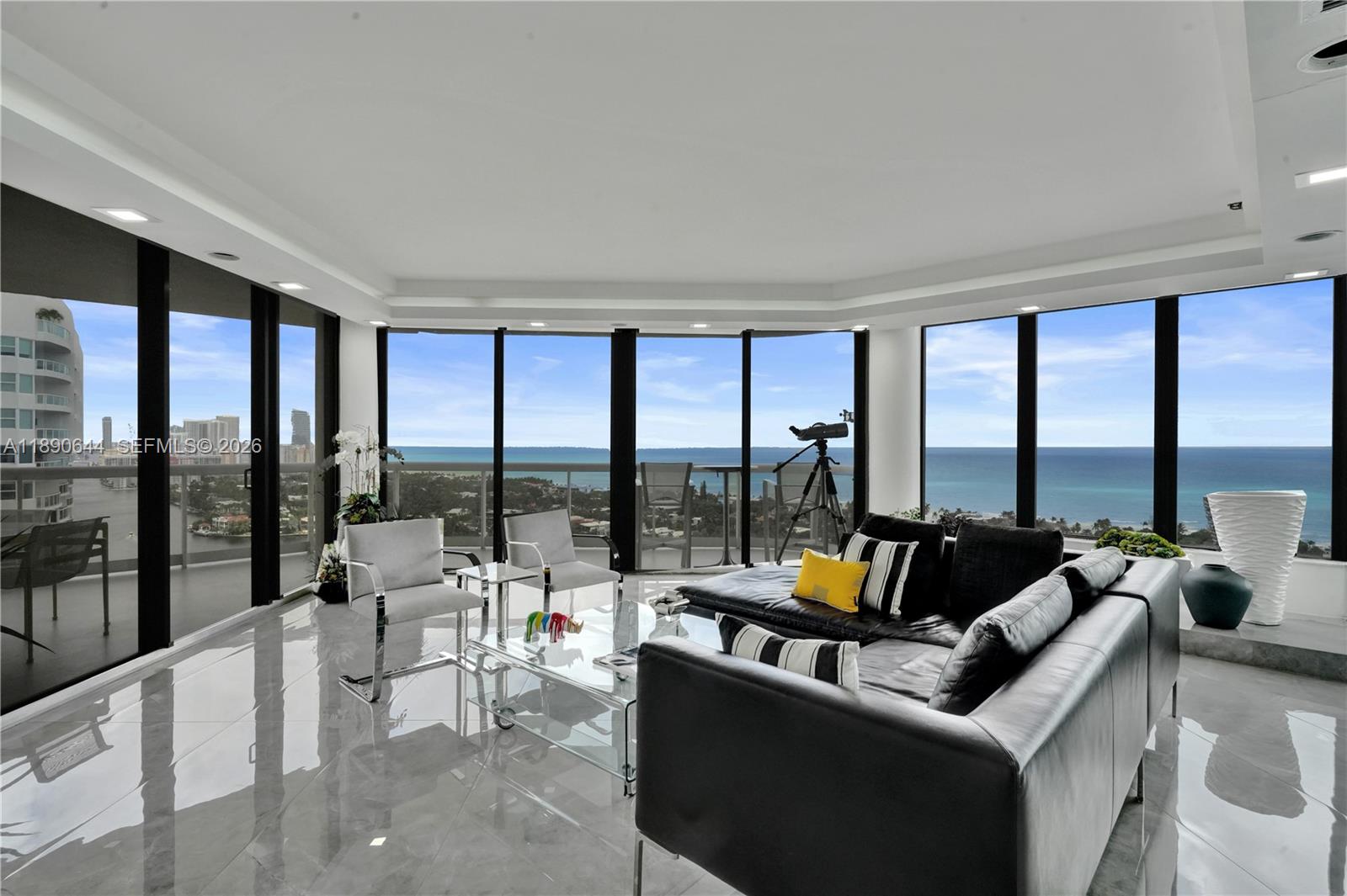 TERRACES NORTH TURNBERRY - Residential