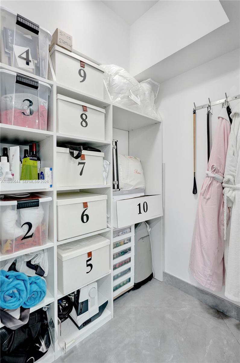 TERRACES NORTH TURNBERRY - Residential