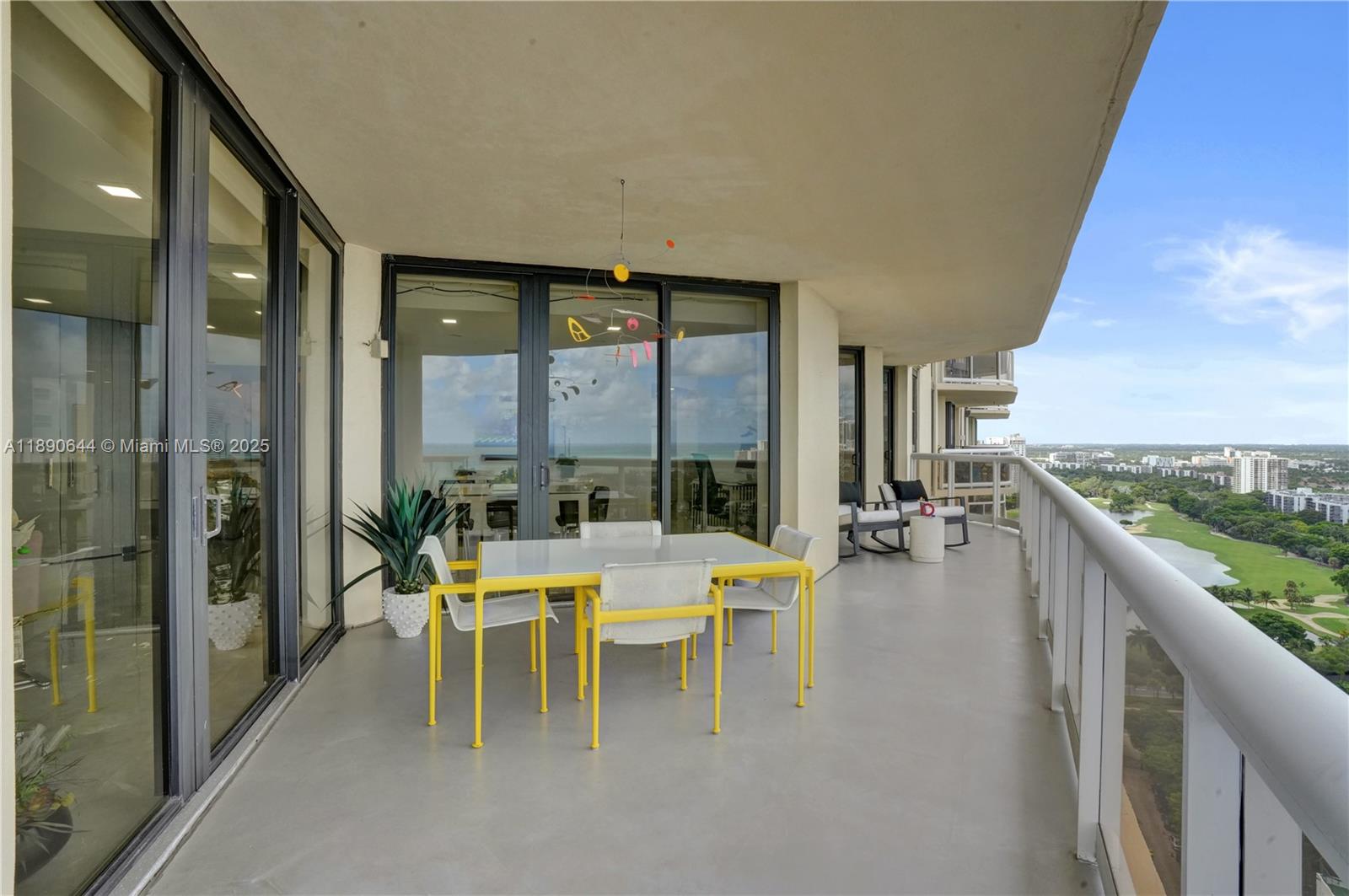 TERRACES NORTH TURNBERRY - Residential