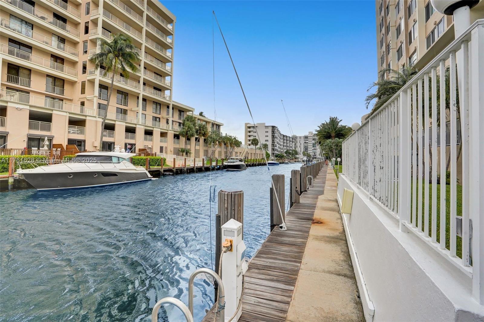 ROYAL MARINER CONDO - Residential