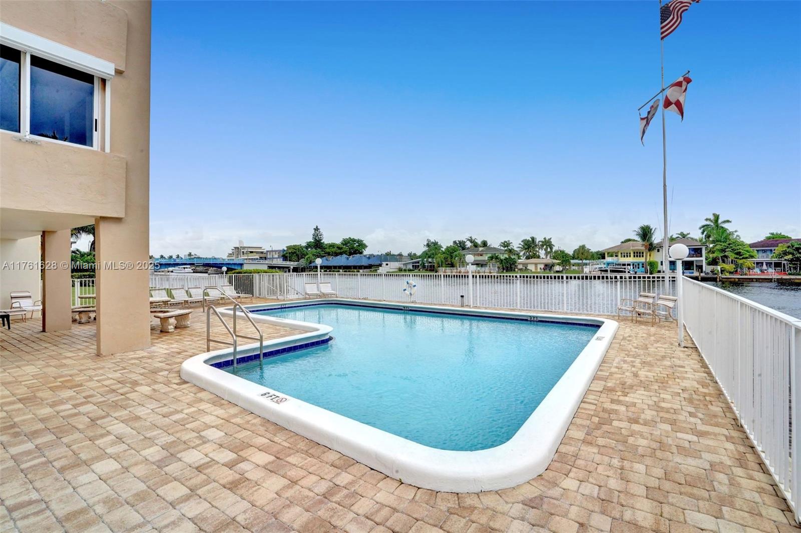 ROYAL MARINER CONDO - Residential