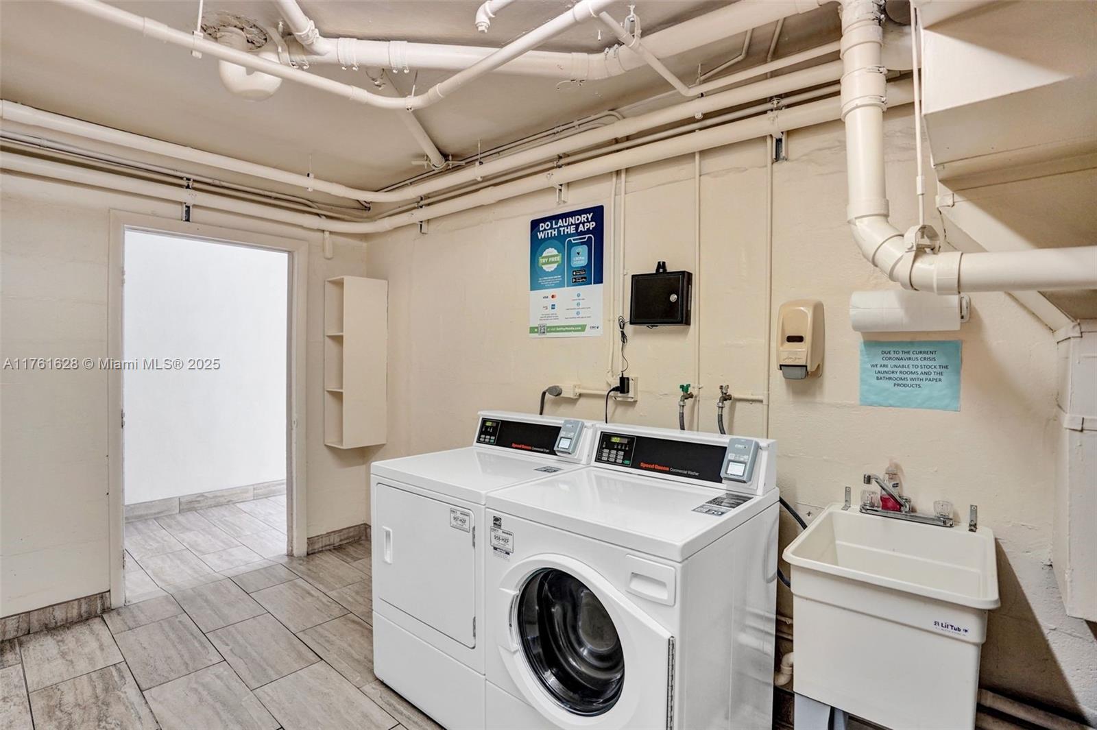 ROYAL MARINER CONDO - Residential