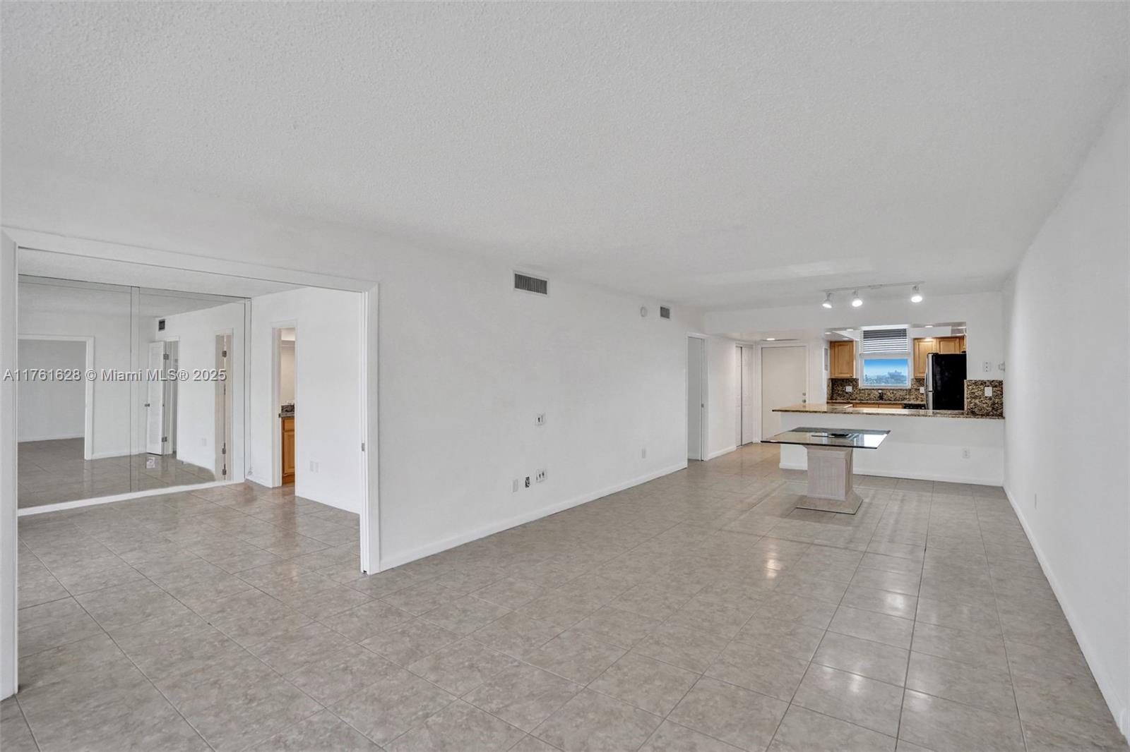 ROYAL MARINER CONDO - Residential