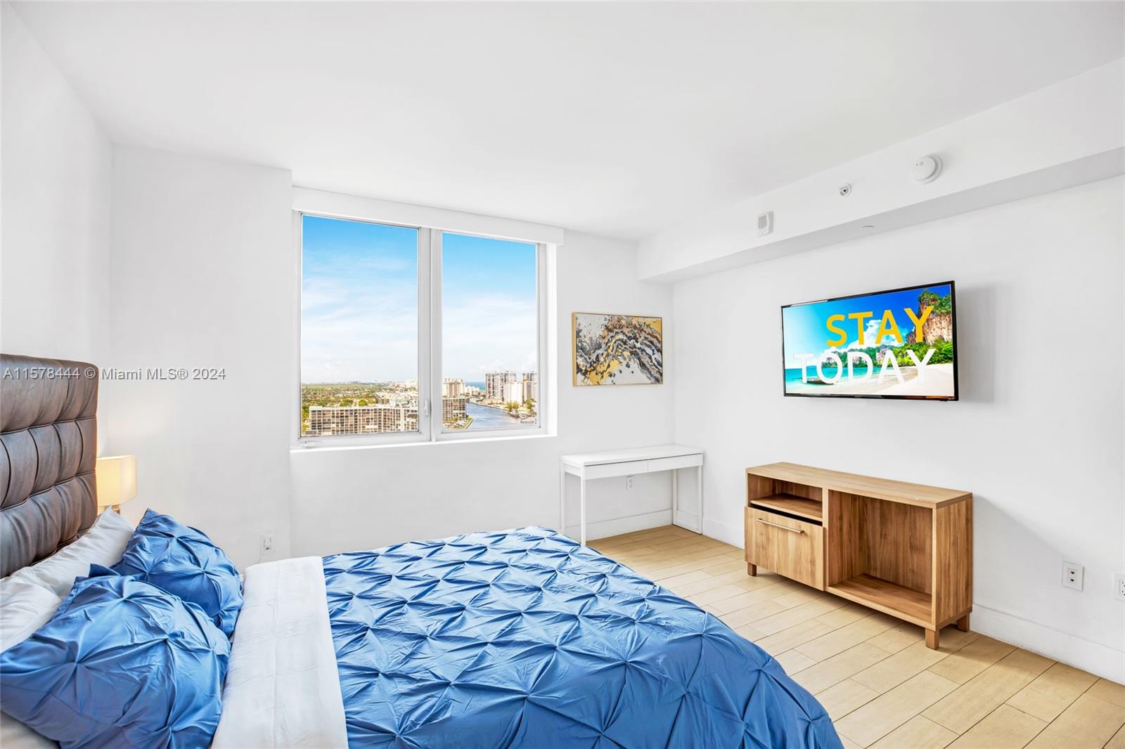 BEACHWALK CONDOMINIUM - Residential Lease