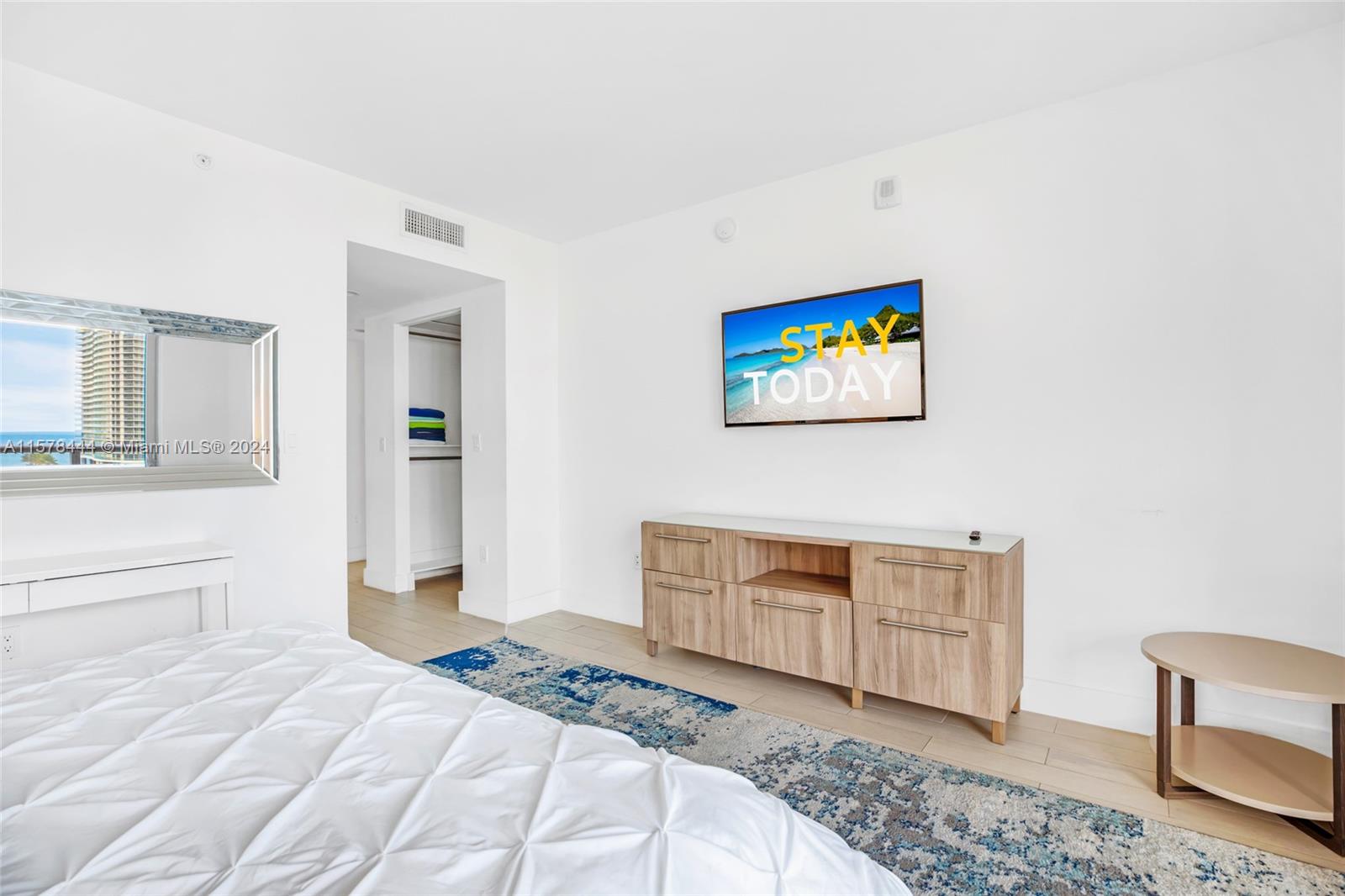 BEACHWALK CONDOMINIUM - Residential Lease